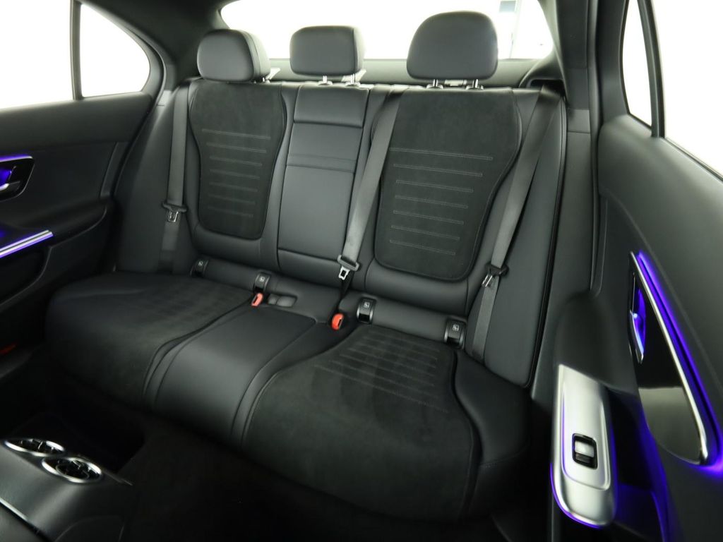 Mercedes-Benz C 220 2025