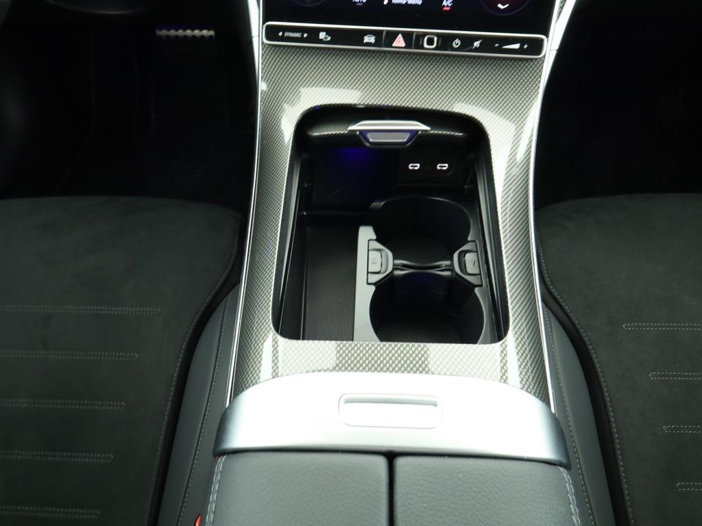 Mercedes-Benz C 220 2025