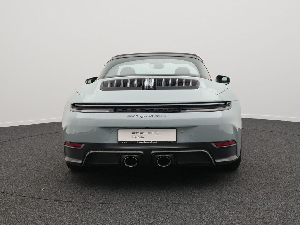 Porsche 992 2025