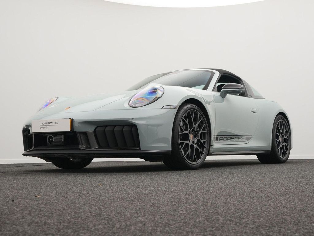 Porsche 992 2025