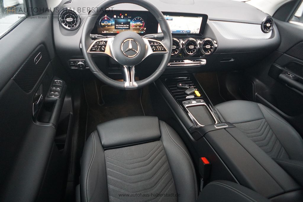 Mercedes-Benz GLA 220 2025