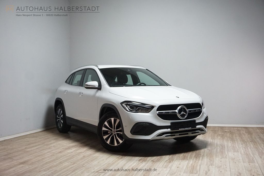 Mercedes-Benz GLA 200 2022