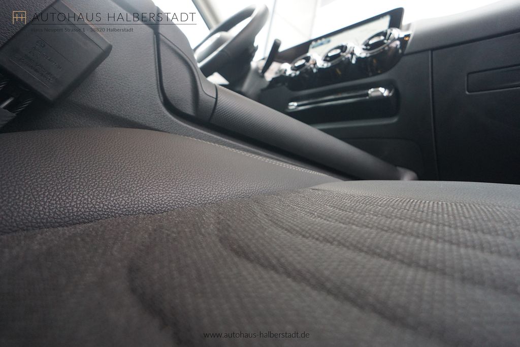 Mercedes-Benz GLA 220 2025