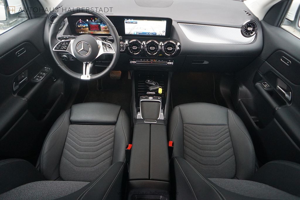 Mercedes-Benz GLA 220 2025