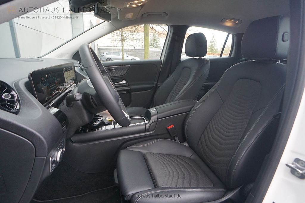 Mercedes-Benz GLA 220 2025