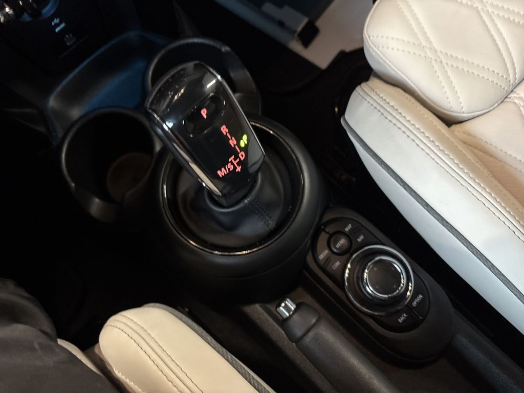 MINI Cooper Cabrio 2022