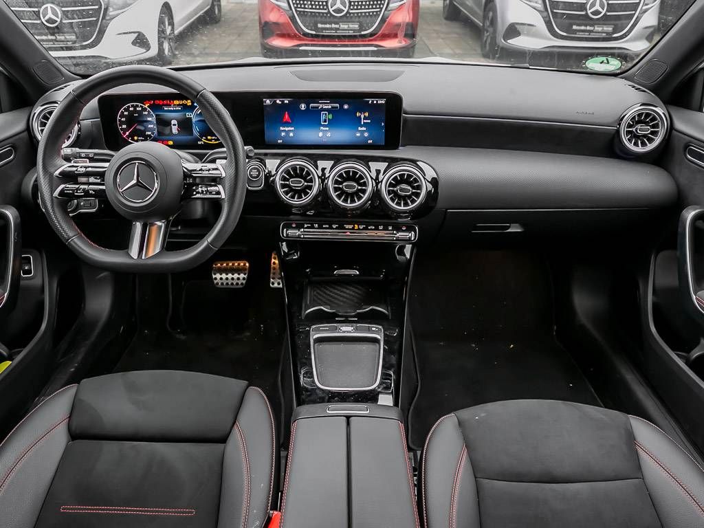 Mercedes-Benz A 250 2024
