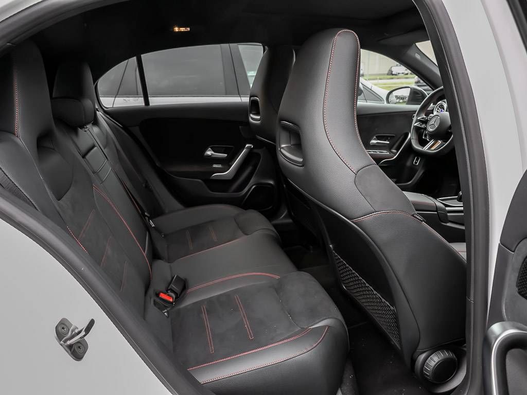 Mercedes-Benz A 250 2024