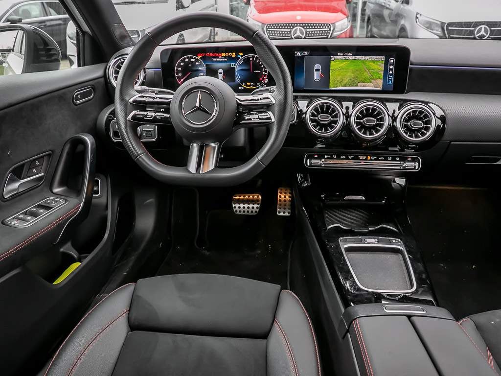 Mercedes-Benz A 250 2024