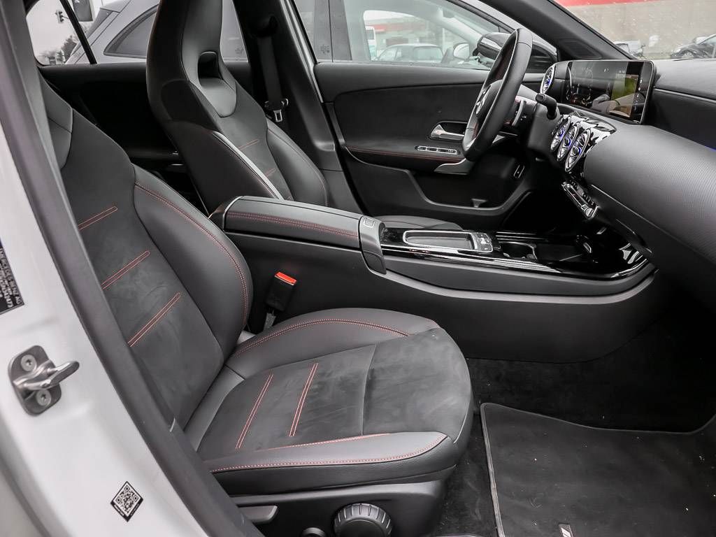 Mercedes-Benz A 250 2024