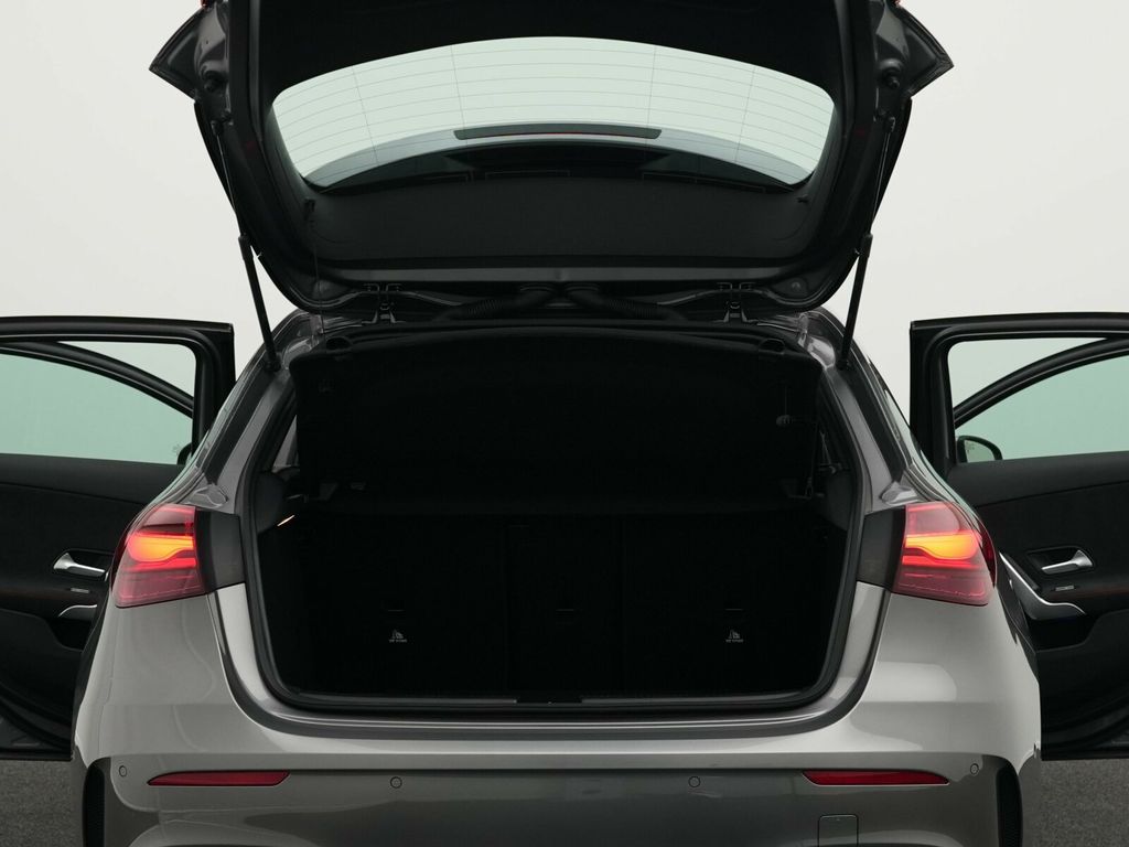 Mercedes-Benz A 200 2025