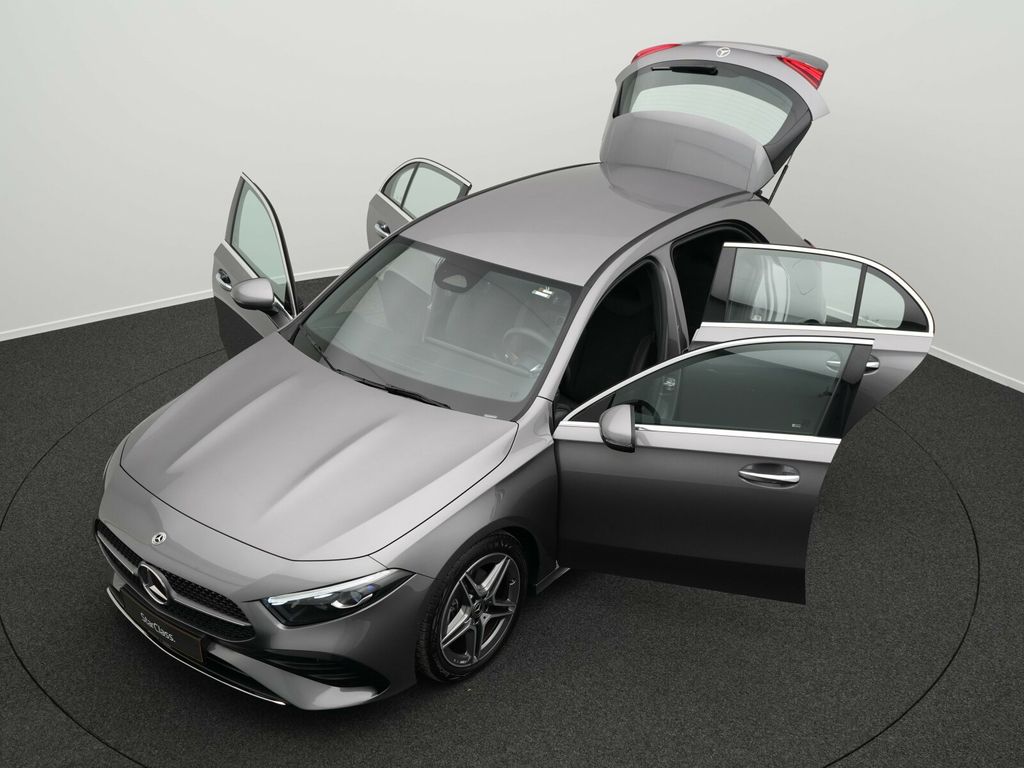 Mercedes-Benz A 200 2025