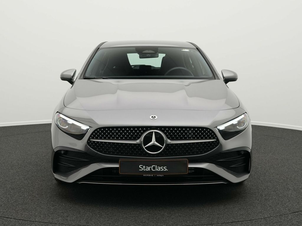 Mercedes-Benz A 200 2025