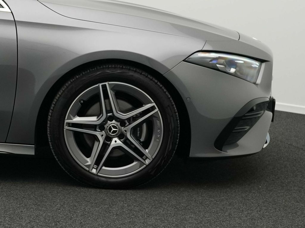 Mercedes-Benz A 200 2025