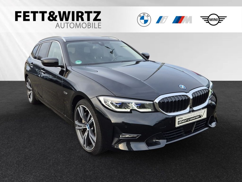 BMW 330 2022
