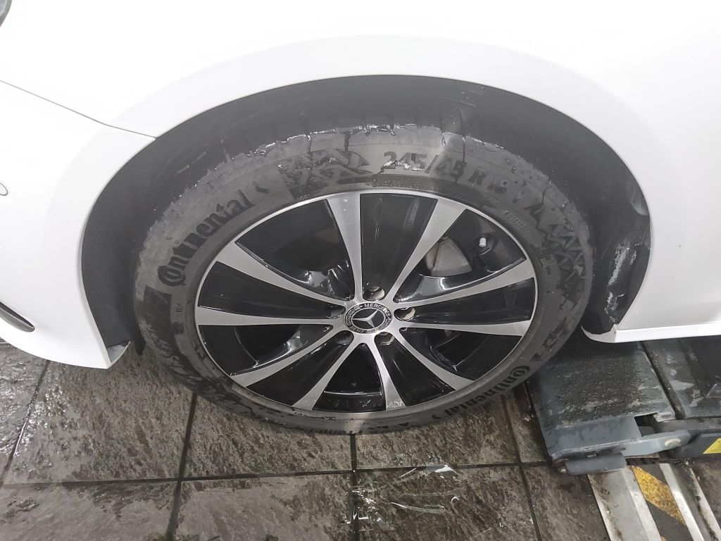 Mercedes-Benz E 300 2022