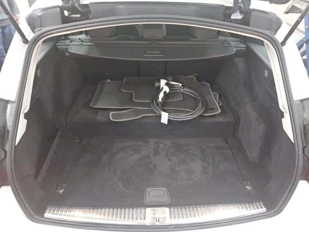 Mercedes-Benz E 300 2022