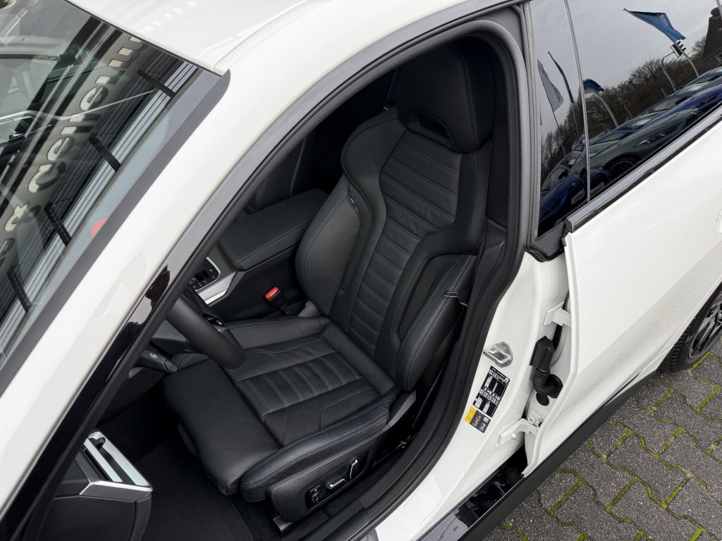 BMW i4 2025