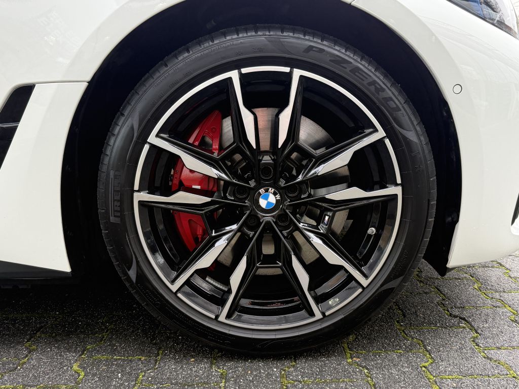 BMW i4 2025