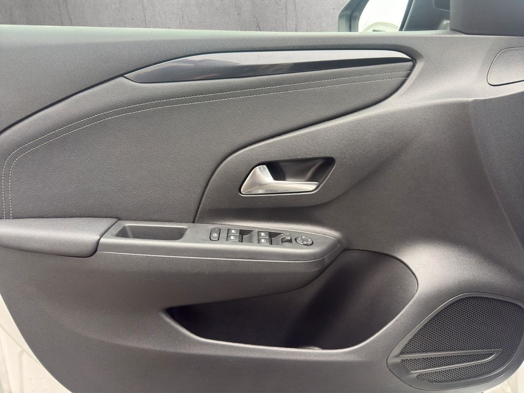 Opel Corsa 2024