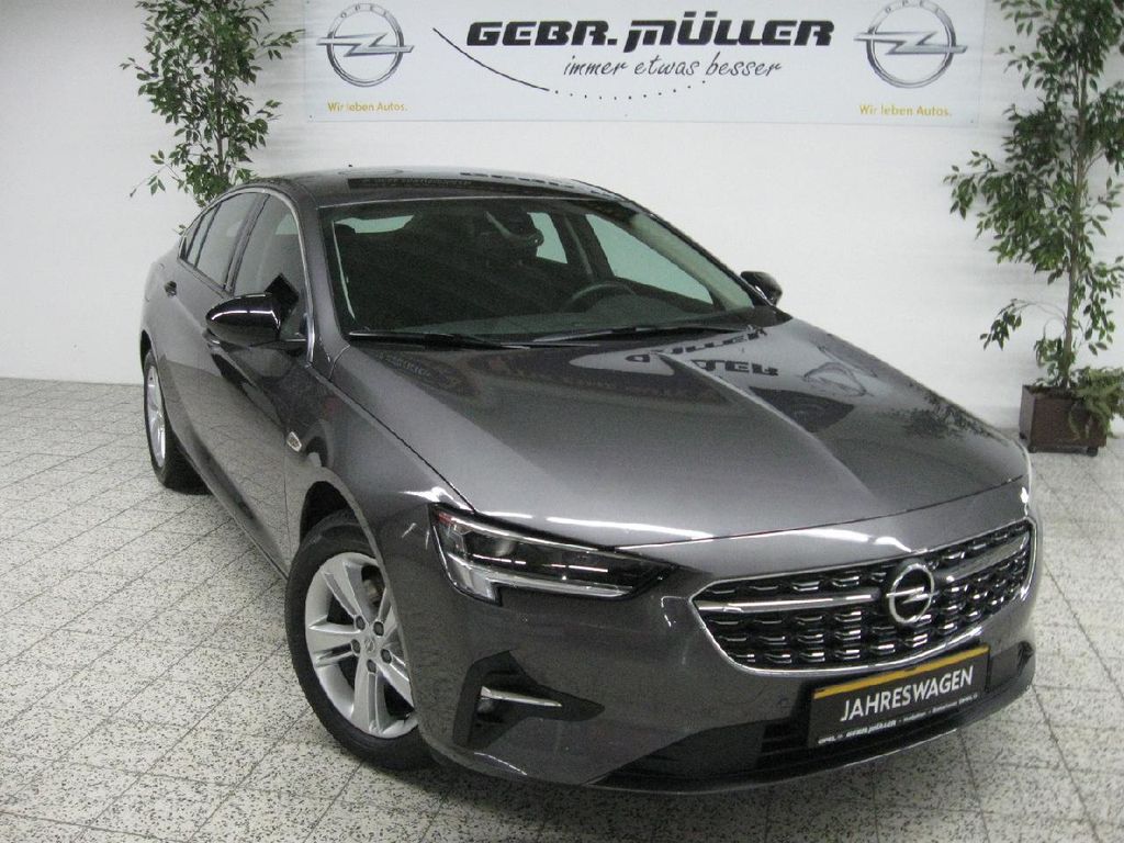 Opel Insignia 2021