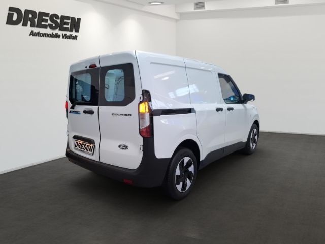 Ford Transit Courier 2025