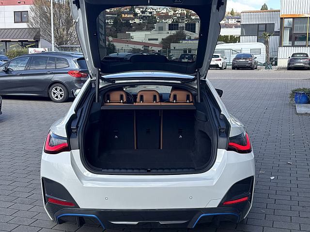 BMW i4 2024