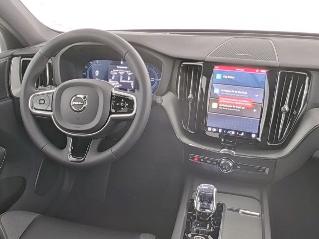 Volvo XC60 2025