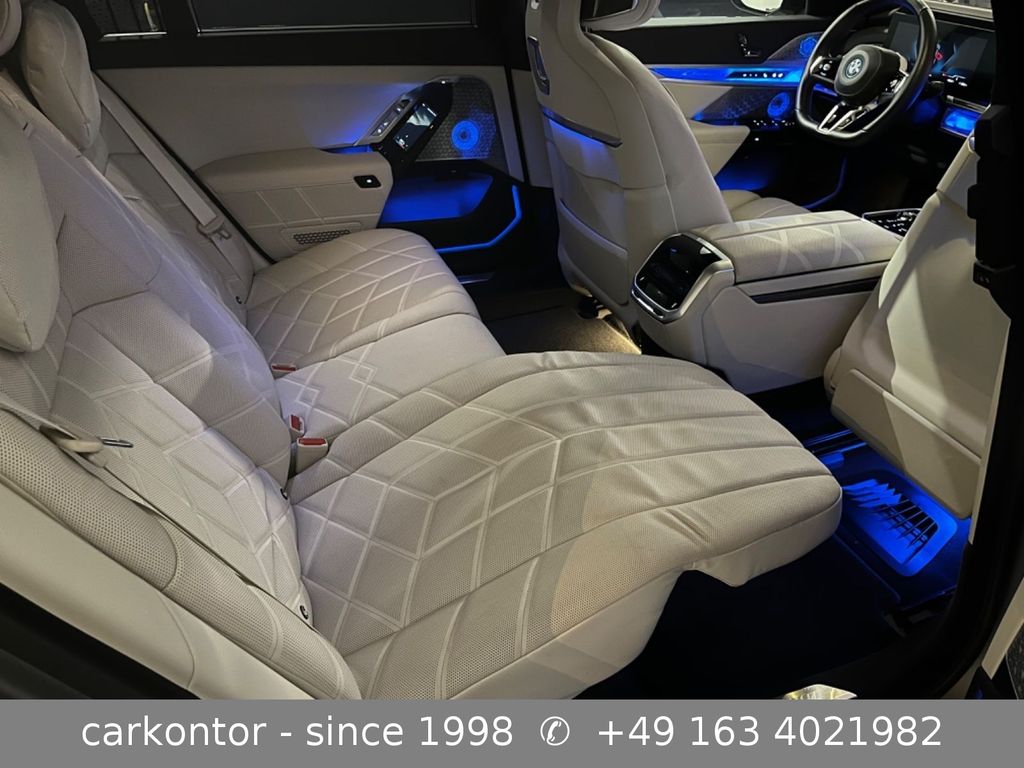 BMW i7 2024