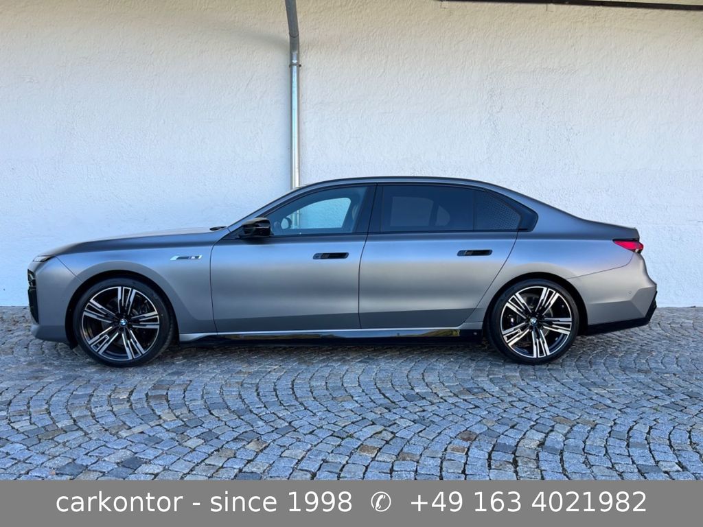 BMW i7 2024