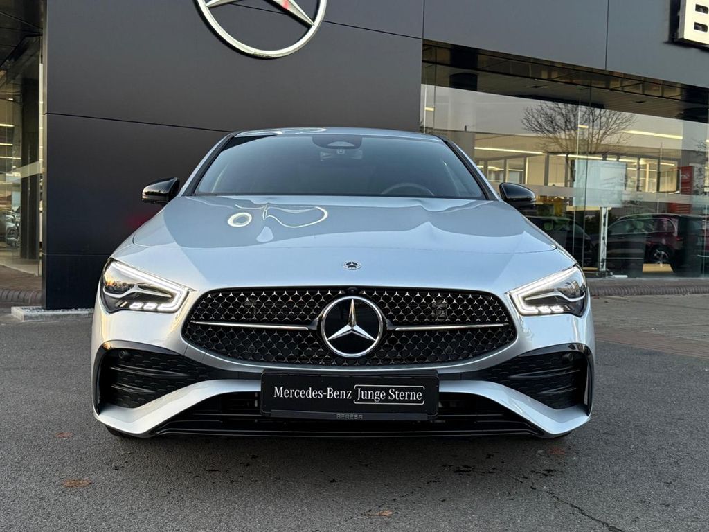 Mercedes-Benz CLA 200 2025