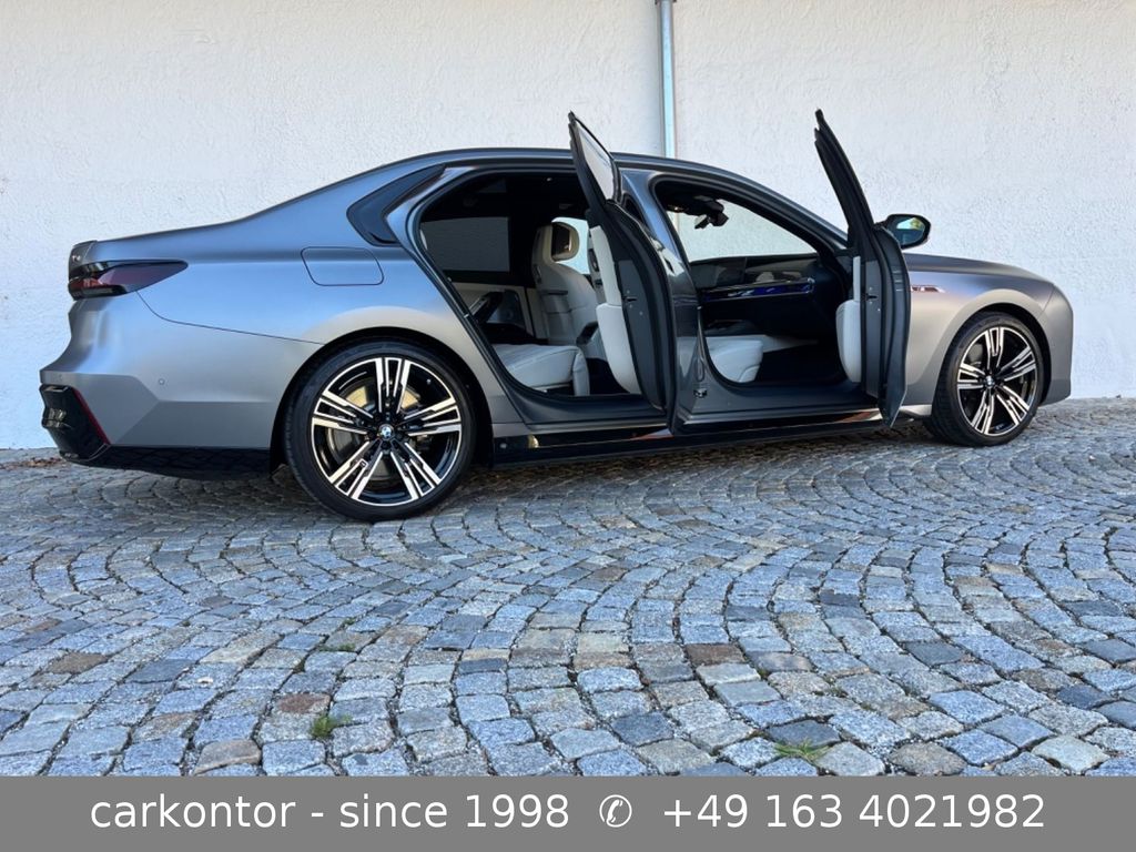 BMW i7 2024