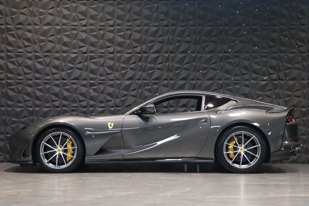 Ferrari 812 2019