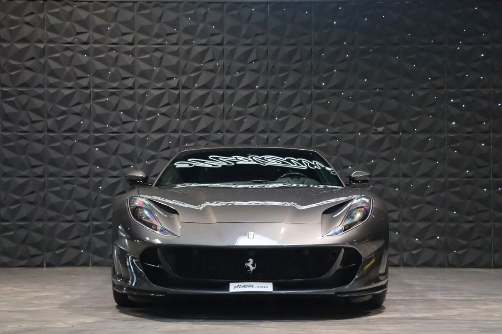 Ferrari 812 2019