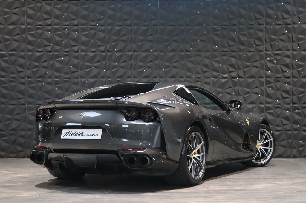 Ferrari 812 2019