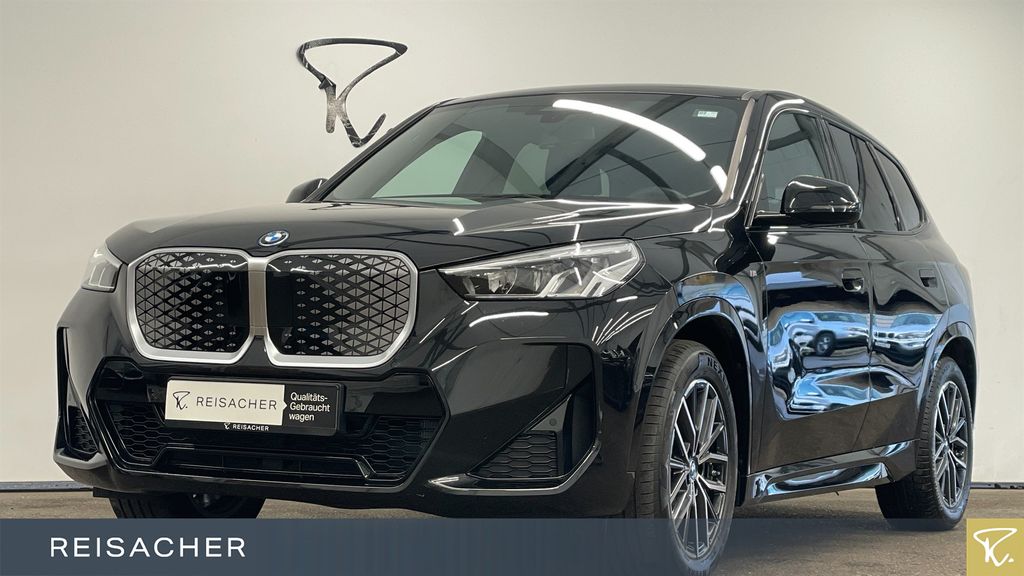 BMW iX1 2023