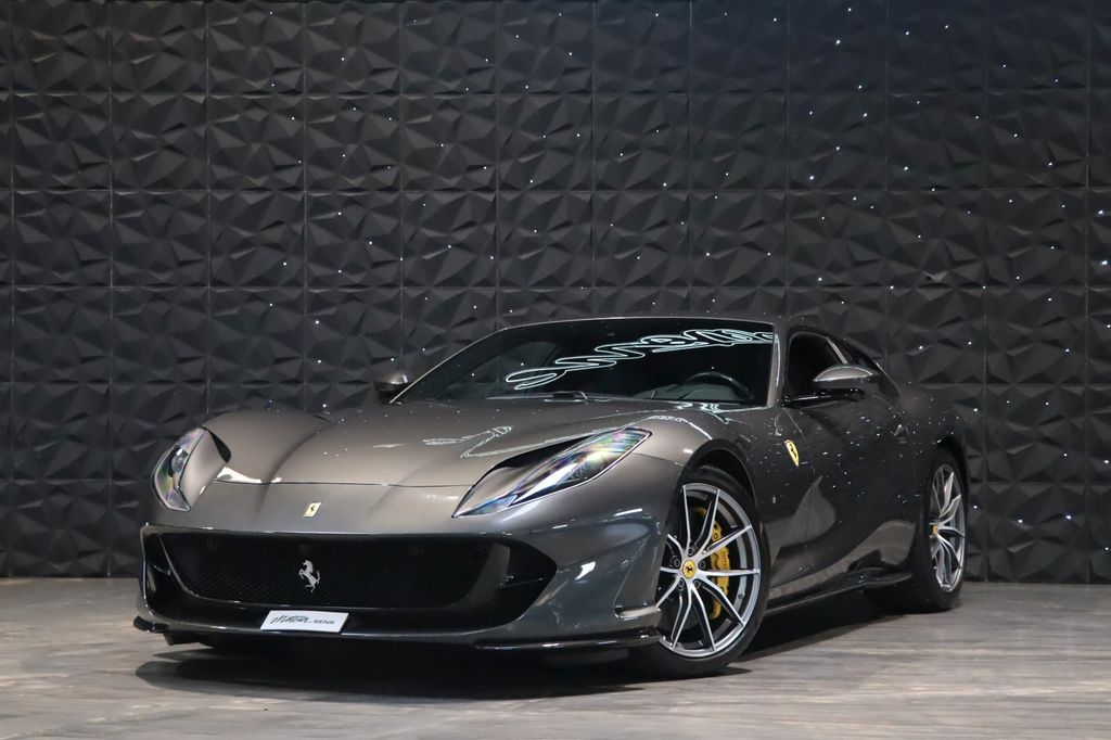 Ferrari 812 2019