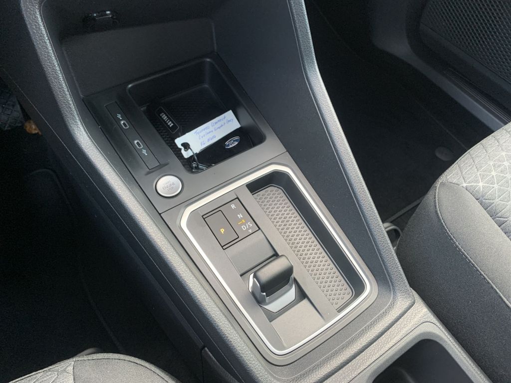 Ford Grand Tourneo 2025