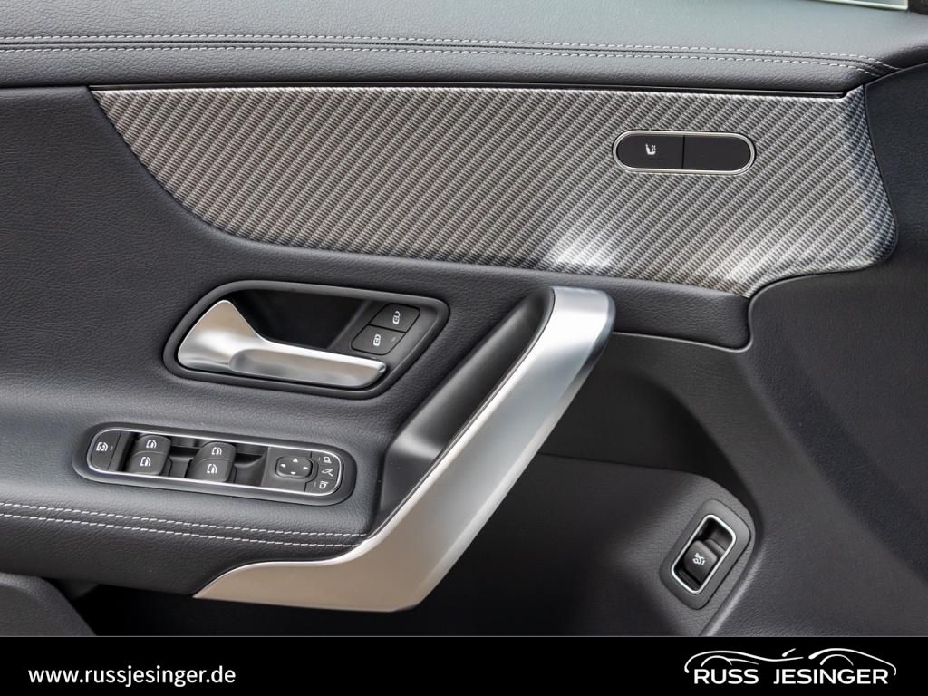 Mercedes-Benz CLA 180 2024