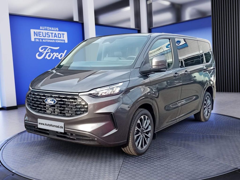 Ford Tourneo Custom 2025