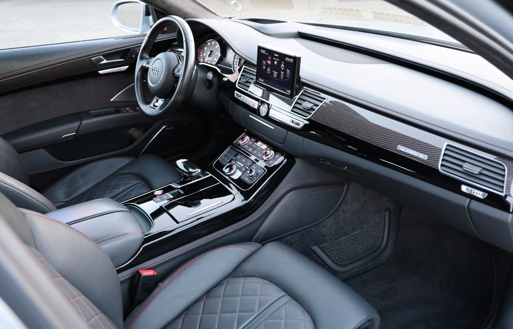 Audi S8 2017