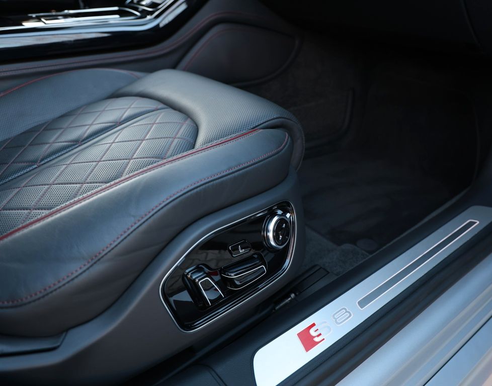 Audi S8 2017