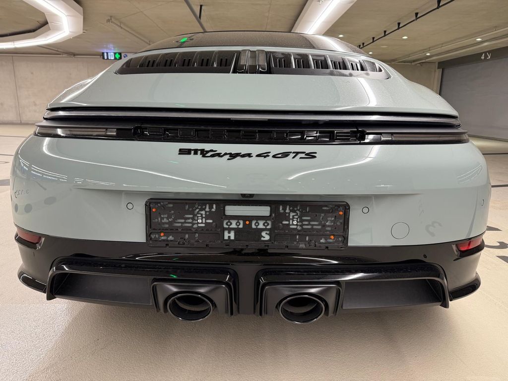 Porsche 992 2025