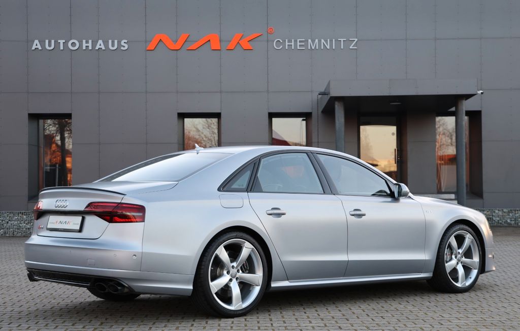Audi S8 2017