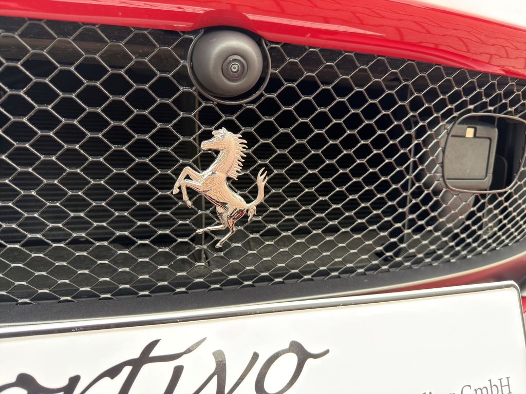Ferrari 812 2021