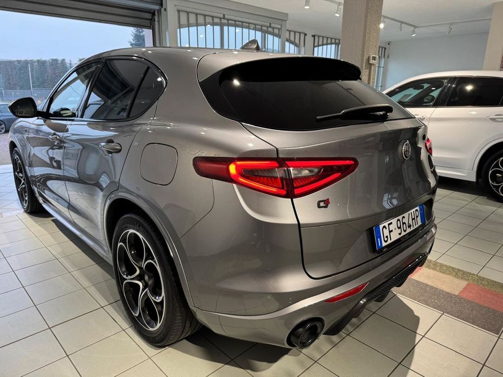 Alfa Romeo Stelvio 2021