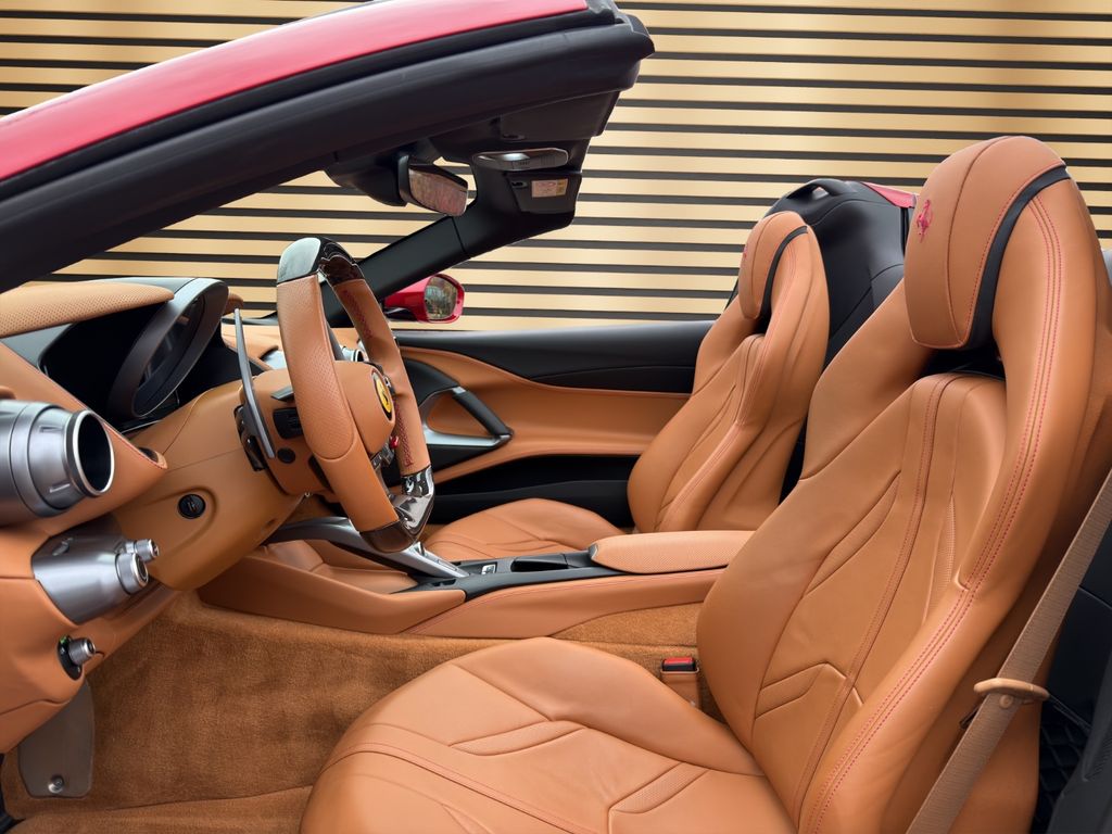 Ferrari 812 2021