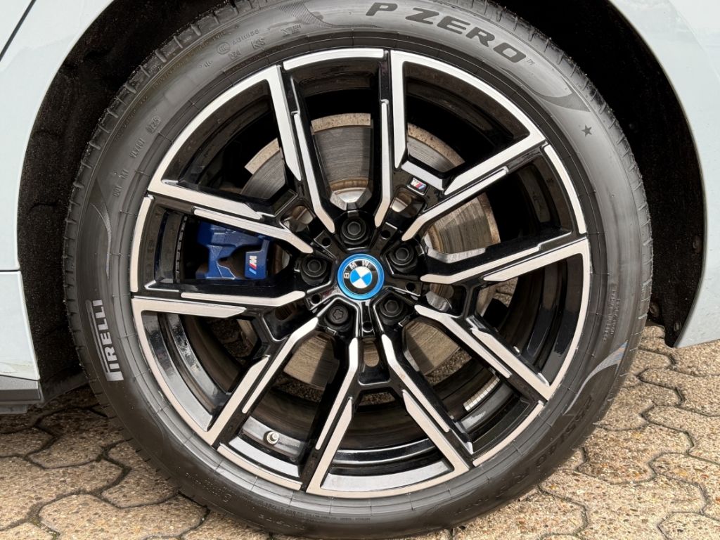 BMW i4 2022