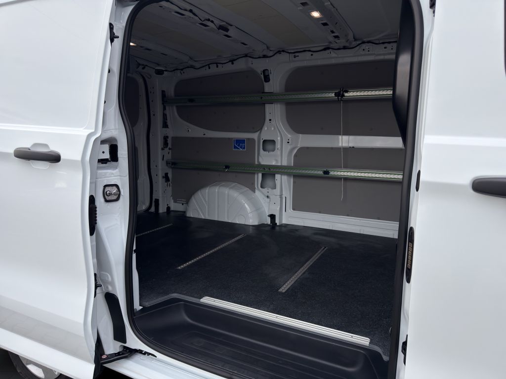 Ford Transit Custom 2024