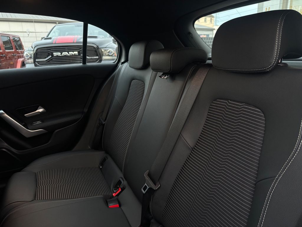 Mercedes-Benz A 250 2021